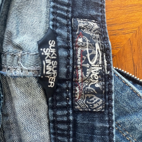 Silver Jeans. Great condition. Smoke Free Home. - Picture 3 of 5